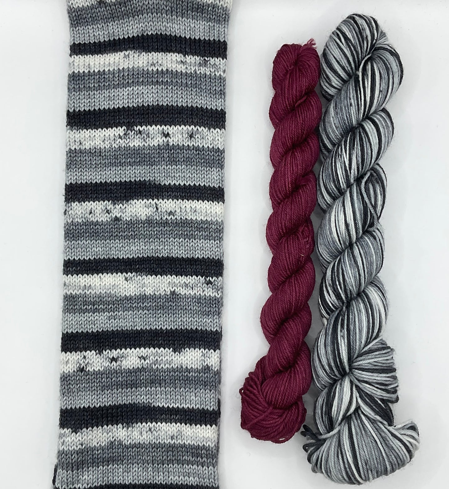 Newsprint Self Striping Sock Set