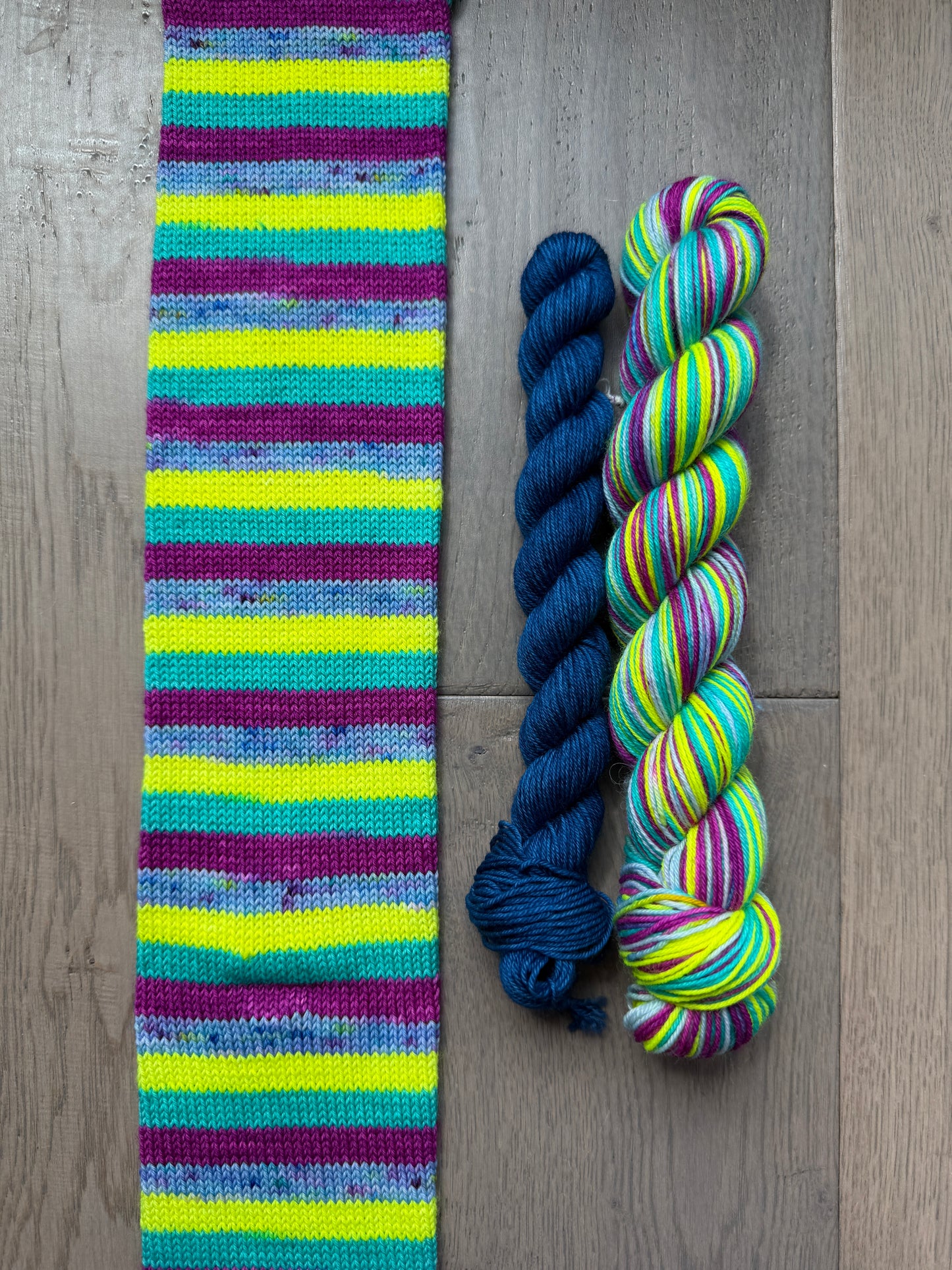 Brain Freeze Self Striping Sock Set