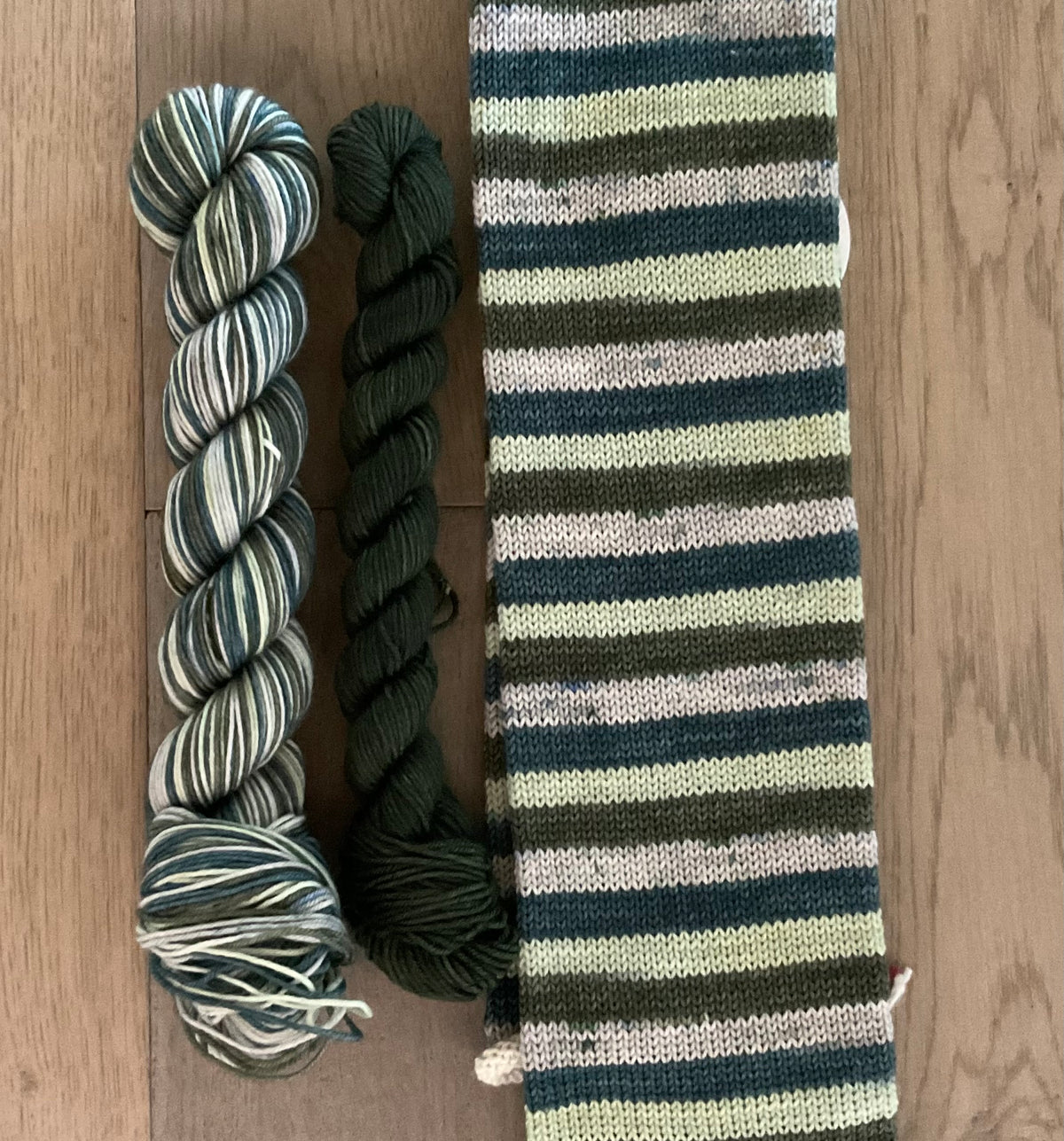 Book Loft Self Striping Sock Set