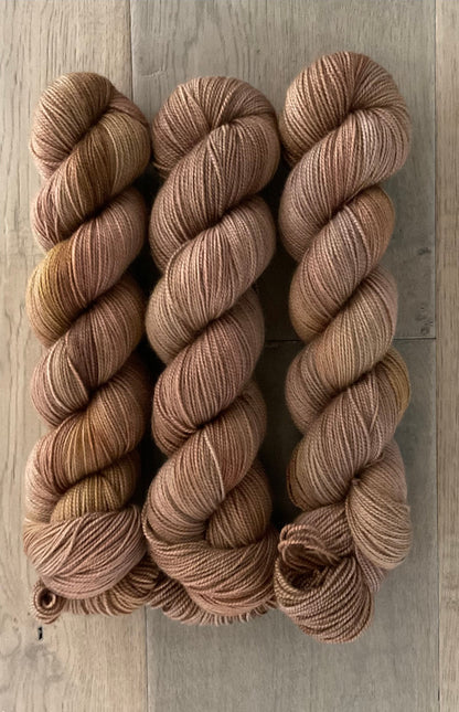 Traditional Non- Superwash Merino Fingering