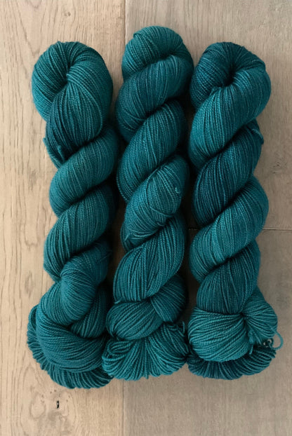 Traditional Non- Superwash Merino Fingering