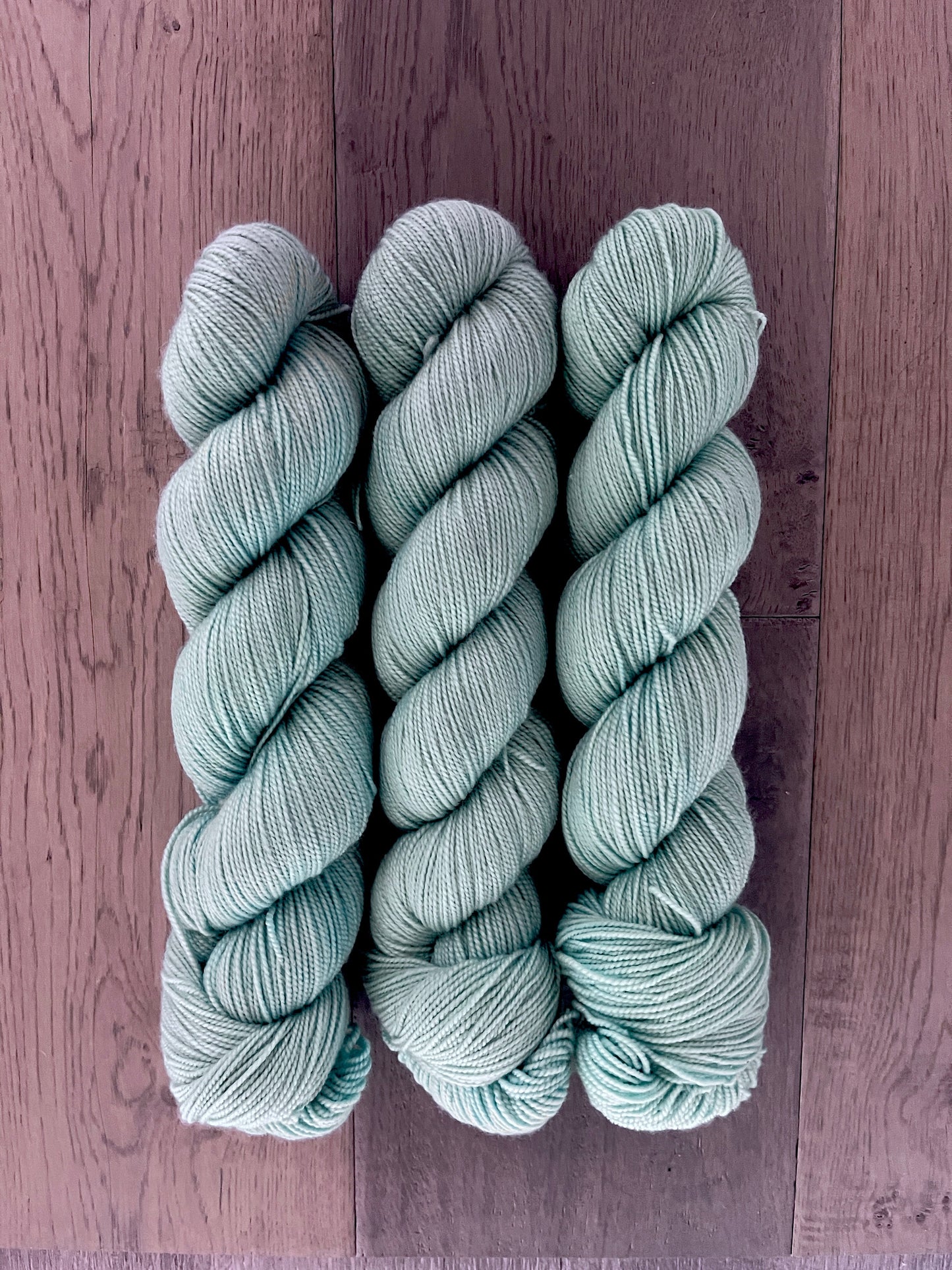 Traditional Non- Superwash Merino Fingering