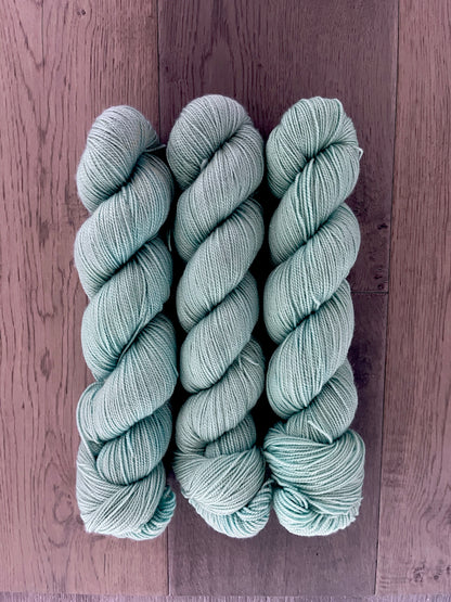 Traditional Non- Superwash Merino Fingering