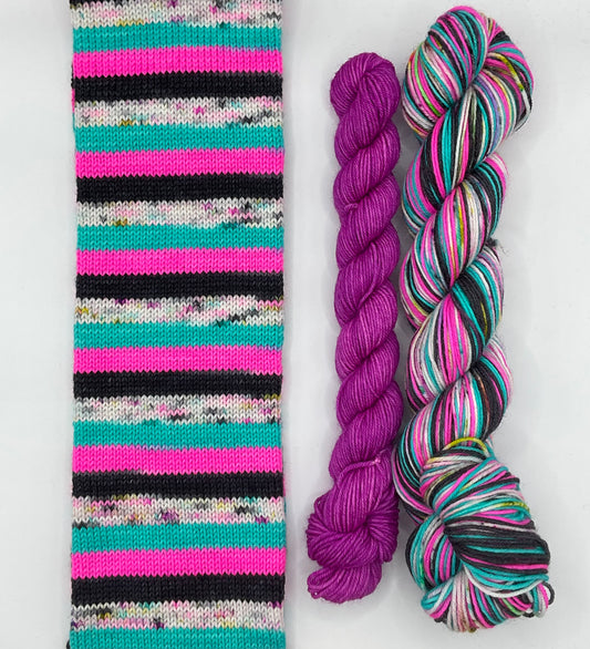 Graffiti Self Striping Sock Set
