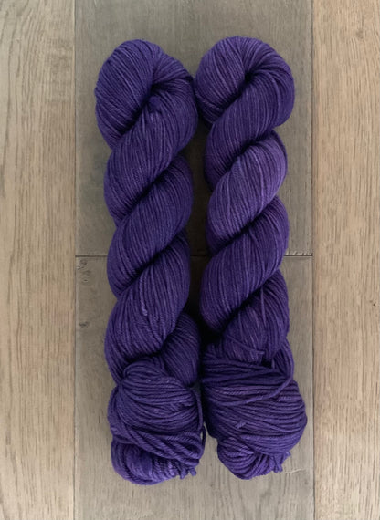 DK Eggplant Yarn