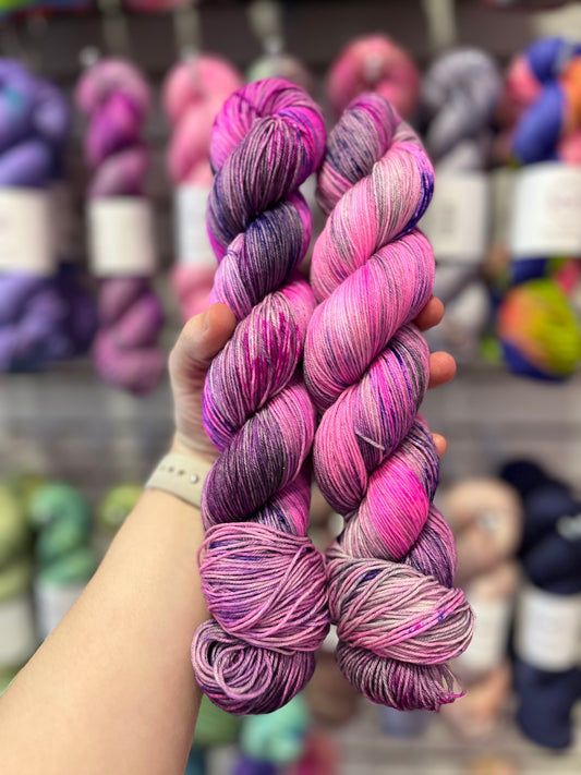 Aurelia Fingering Yarn