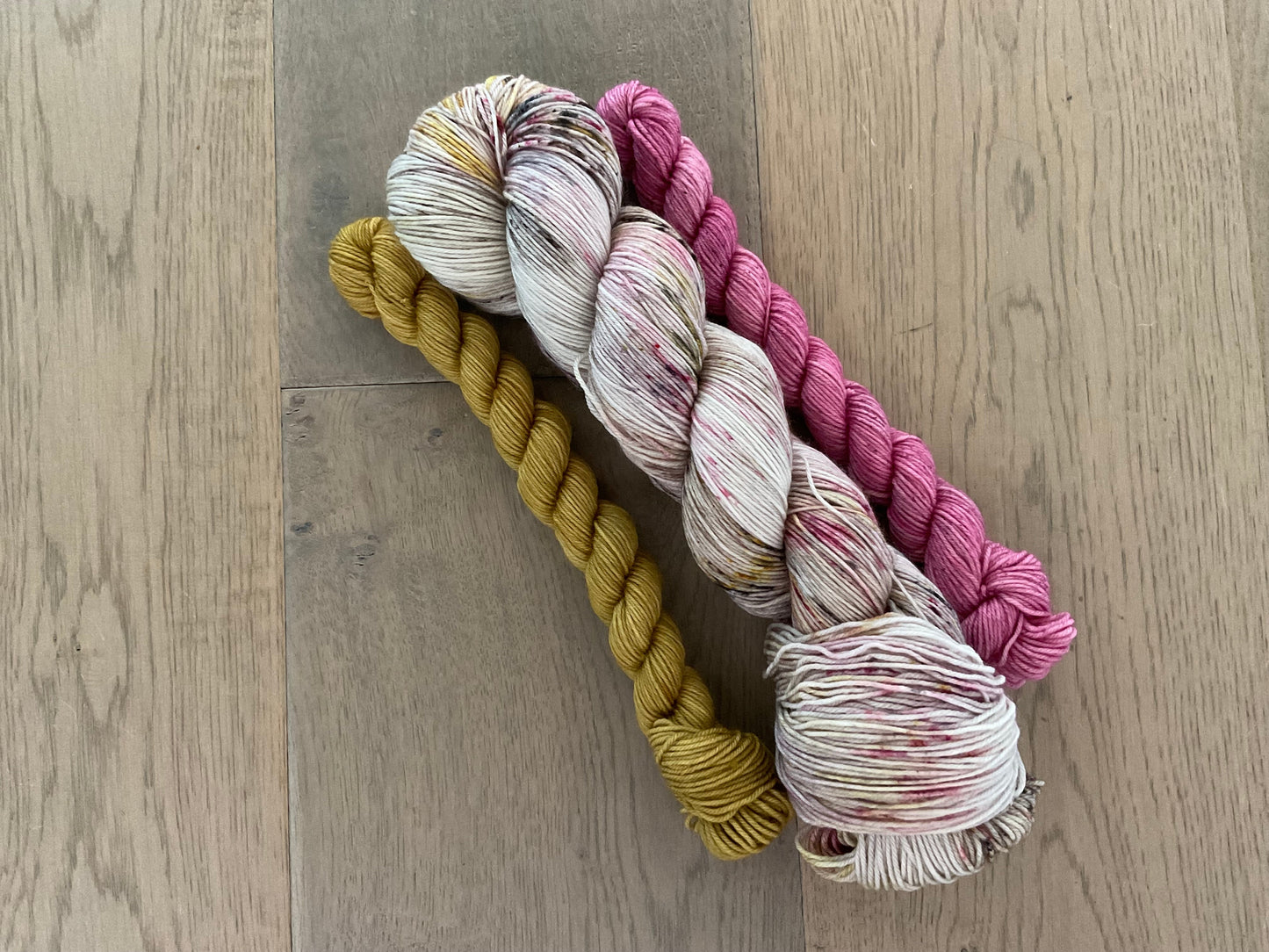 Bee’s Knees fingering sock set