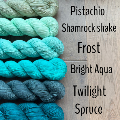 Worsted Bright Aqua Yarn