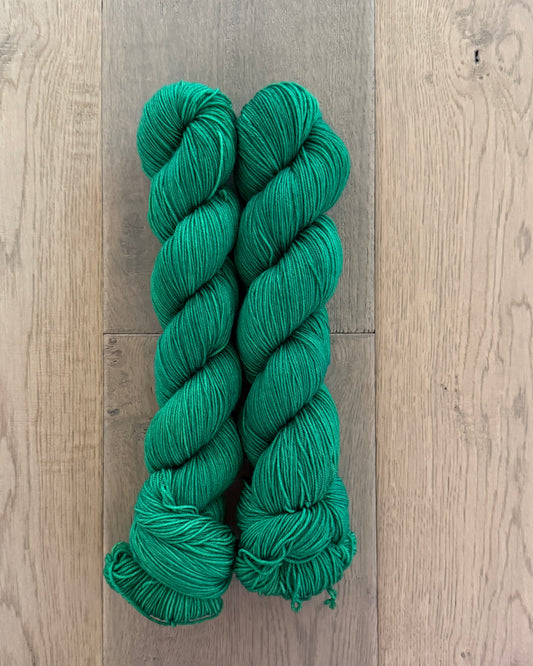 Kelly Green Fingering Yarn