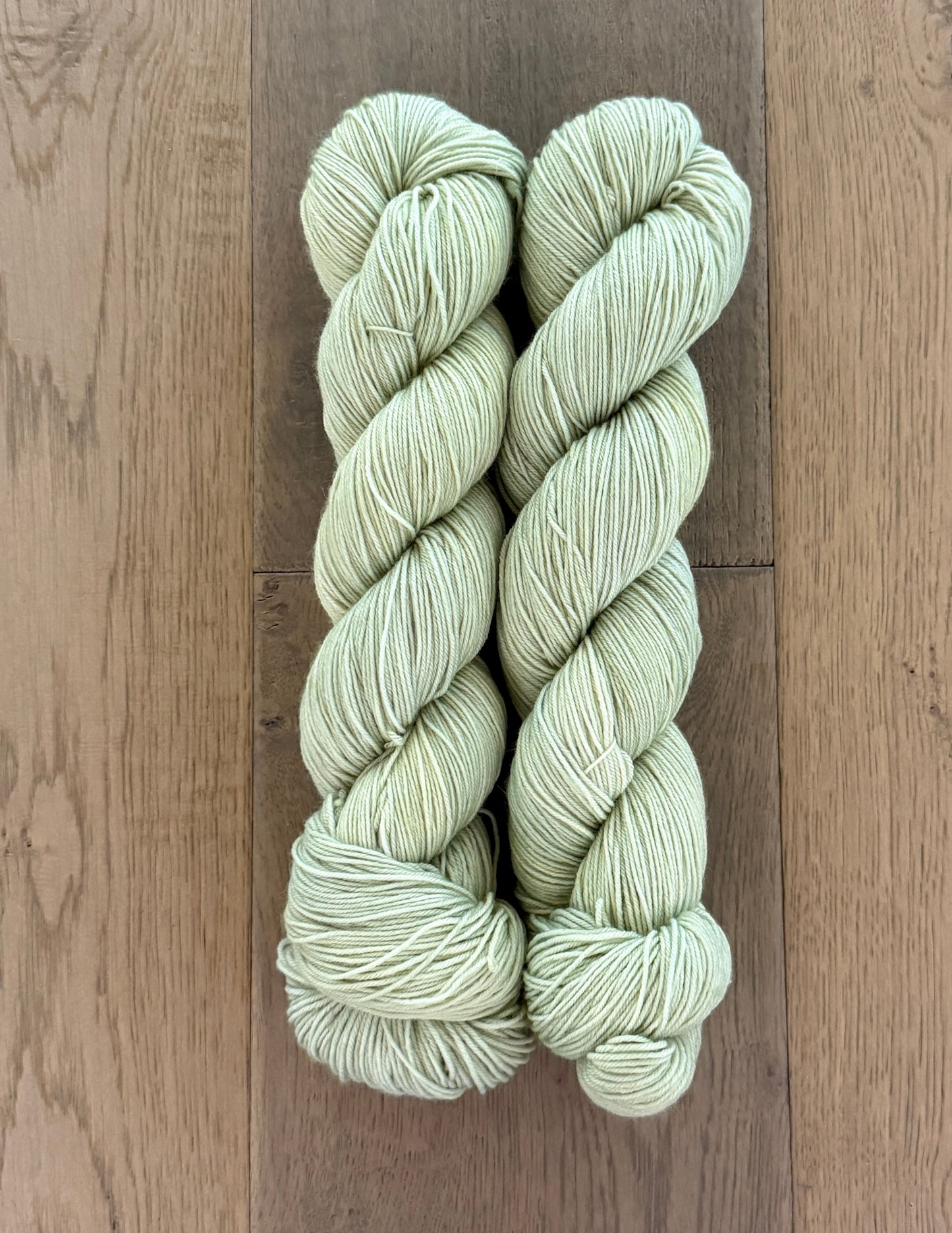 DK Pistachio Yarn