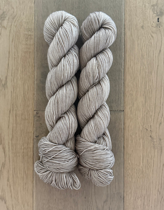DK Oatmeal Yarn