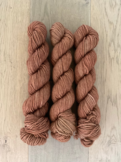 Worsted Cinnamon Yarn