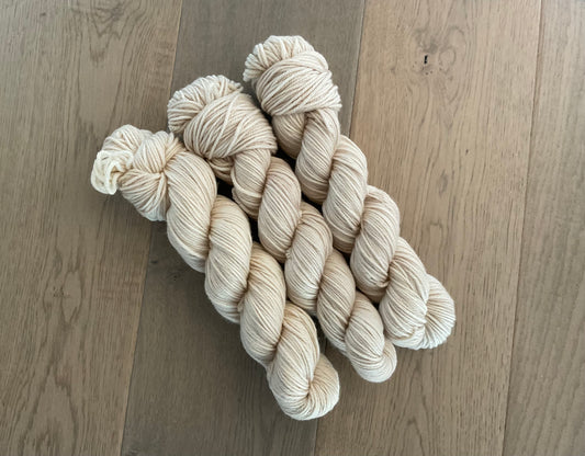 Worsted Antique Lace Yarn