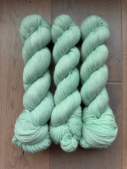 Traditional Non- Superwash Merino Fingering