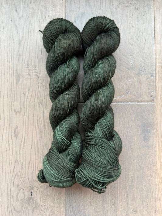 DK Hunter Green Yarn