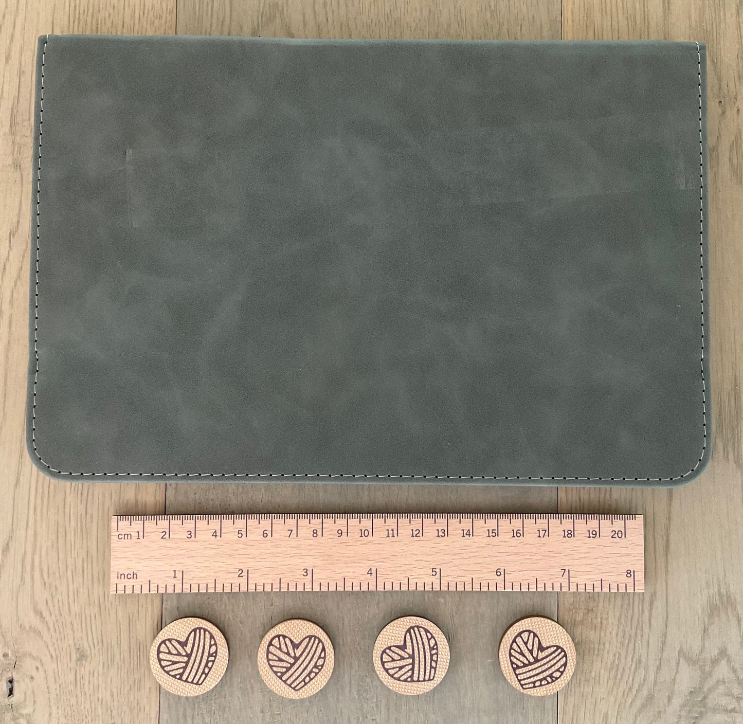 Folding Chart Keeper