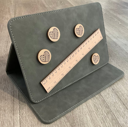 Folding Chart Keeper