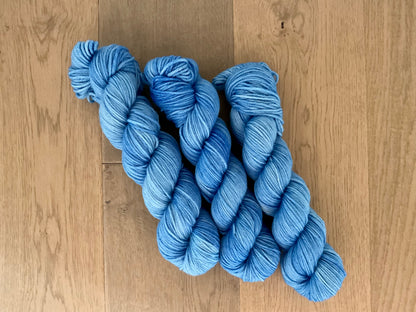 Worsted Blue Eyes Yarn